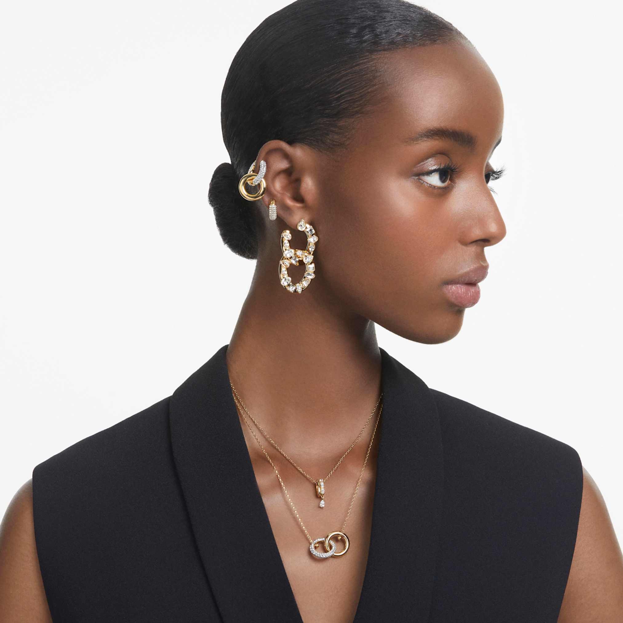 Swarovski Dextera hoop earrings Asymmetrical design, Interlocking loop, White, 18K gold finish