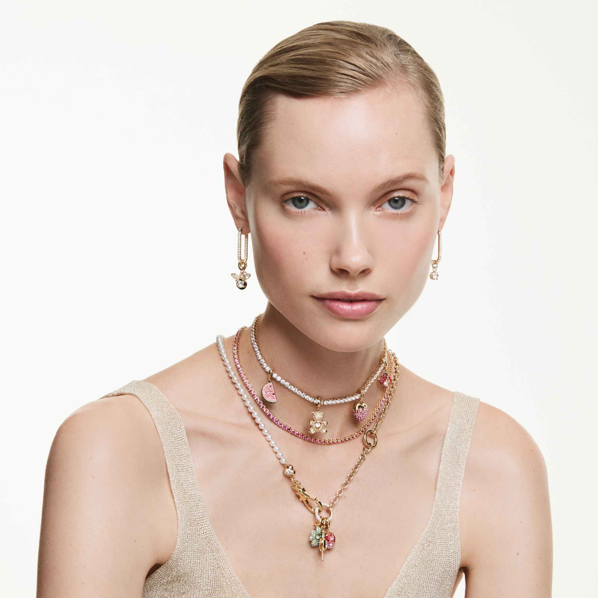 Swarovski Idyllia necklace Crystal pearl, White, 18K gold finish