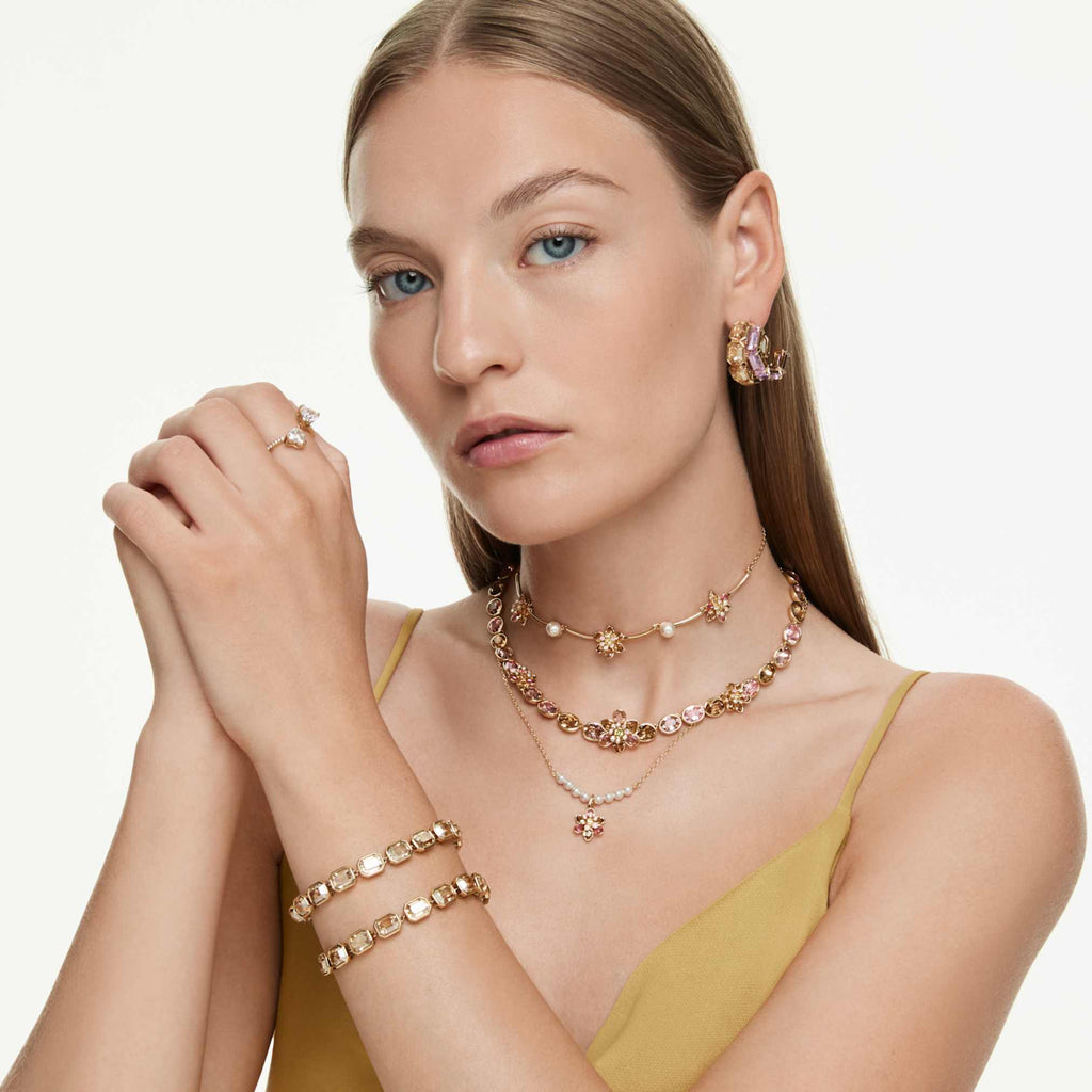 Swarovski Idyllia necklace Mixed cuts, Flower, Multicolored, 18K gold finish